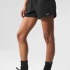 Alumni Shorts - Noir