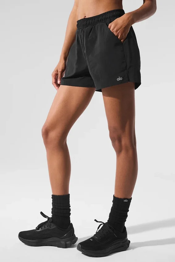 Alumni Shorts - Noir