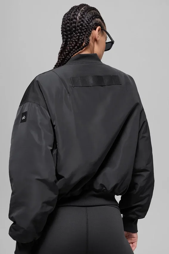 Blouson aviateur Urbanite en fausse fourrure - Noir/Ivoire
