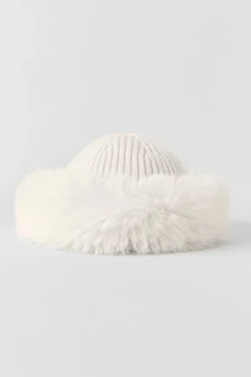 Bonnet en cachemire et fausse fourrure Courchevel – Ivoire