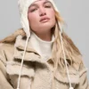 Bonnet à oreillettes « Winter Bliss » en maille torsadée - Ivoire