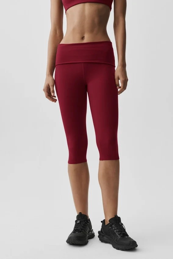 Capri Alo Softsculpt taille basse à revers – Rouge Summer Romance