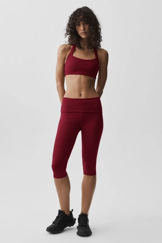 Capri Alo Softsculpt taille basse à revers – Rouge Summer Romance