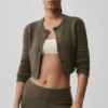 Cardigan court New Class en laine et cachemire - Olive Tree