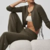 Cardigan court New Class en laine et cachemire - Olive Tree