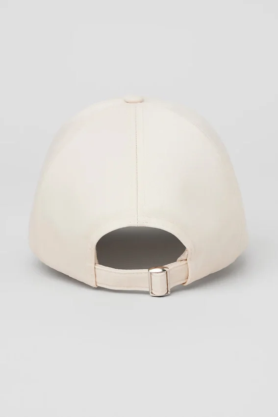 Casquette « Off-Duty » en satin - Crème