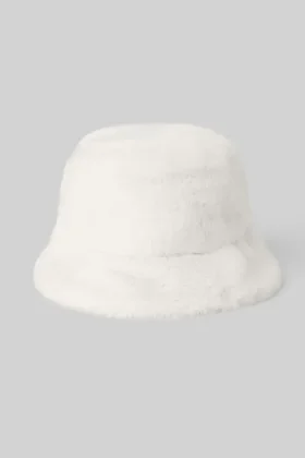 Chapeau bob en fausse fourrure – Ivoire