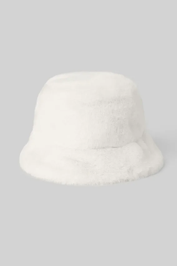 Chapeau bob en fausse fourrure - Ivoire