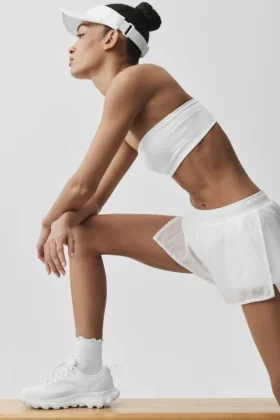 Chaussettes antidérapantes à bordure festonnée – Blanc