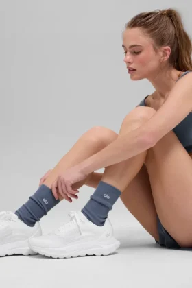 Chaussettes unisexes mi-mollet discrètes – Bleu pierre