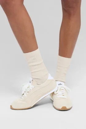 Chaussettes unisexes mi-mollet discrètes – Couleur os