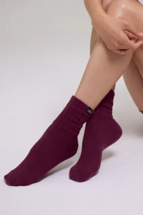Chaussettes unisexes mi-mollet froncées – Bordeaux