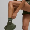 Chaussettes unisexes mi-mollet style rétro - Vert olive/Blanc