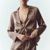 Chemise boutonnée en soie lumineuse - Cacao alpin