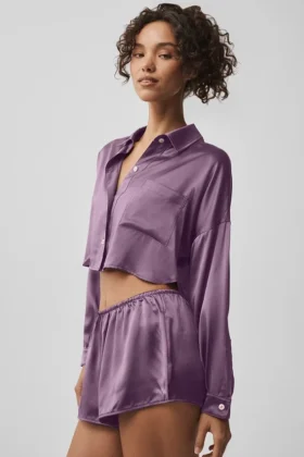 Chemise courte à manches longues boutonnée « Silk Luminous » – Plum Kiss