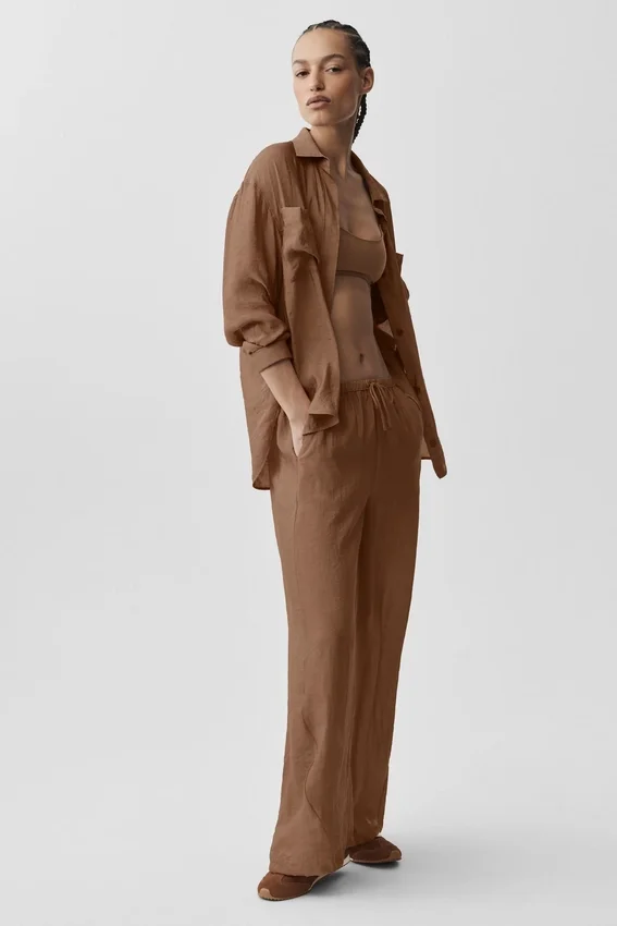 Chemise à manches longues semi-transparente « Golden Hour » à boutons – Marron « Sun Kissed »