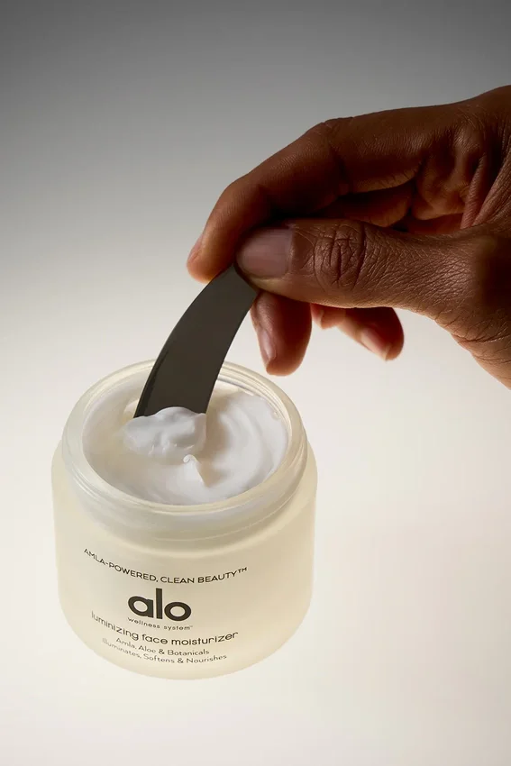 Crème hydratante illuminatrice pour le visage