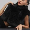 Gilet court en fausse fourrure somptueuse - Noir