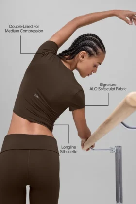 Haut à manches courtes Alo Softsculpt Precision – Espresso