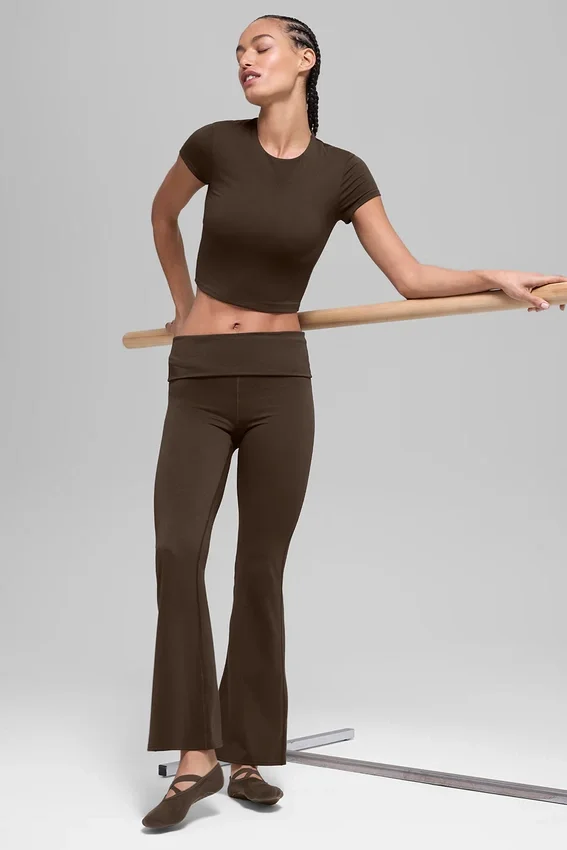 Haut à manches courtes Alo Softsculpt Precision - Espresso