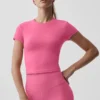 Haut à manches courtes Alo Softsculpt Precision - Rose paradis