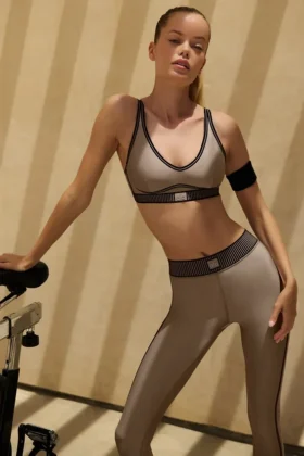 High-Waist Airlift 7/8 Line Up Legging - Gravel
