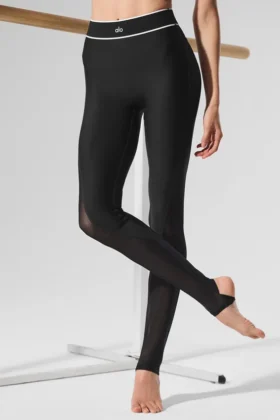 High-Waist Airlift Darling Stirrup Legging – Noir