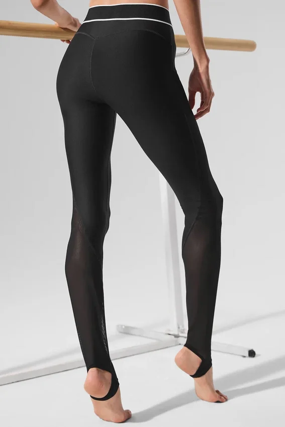 High-Waist Airlift Darling Stirrup Legging – Noir