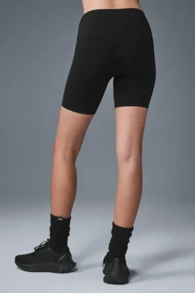 High-Waist Biker Short 7″ – Noir
