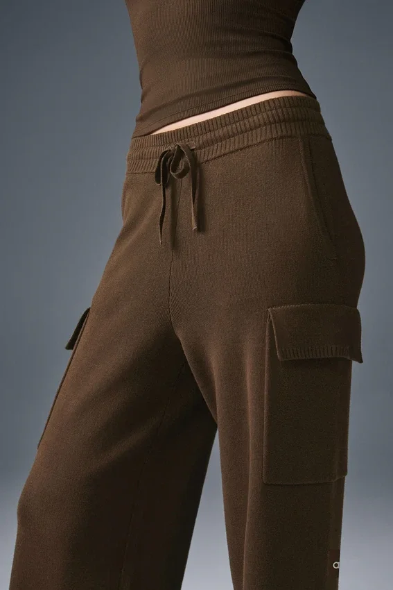 High-Waist Cargo Pant Scholar Knit - Espresso