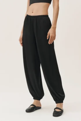 High-Waist Radiance pant en mélange de soie – Noir