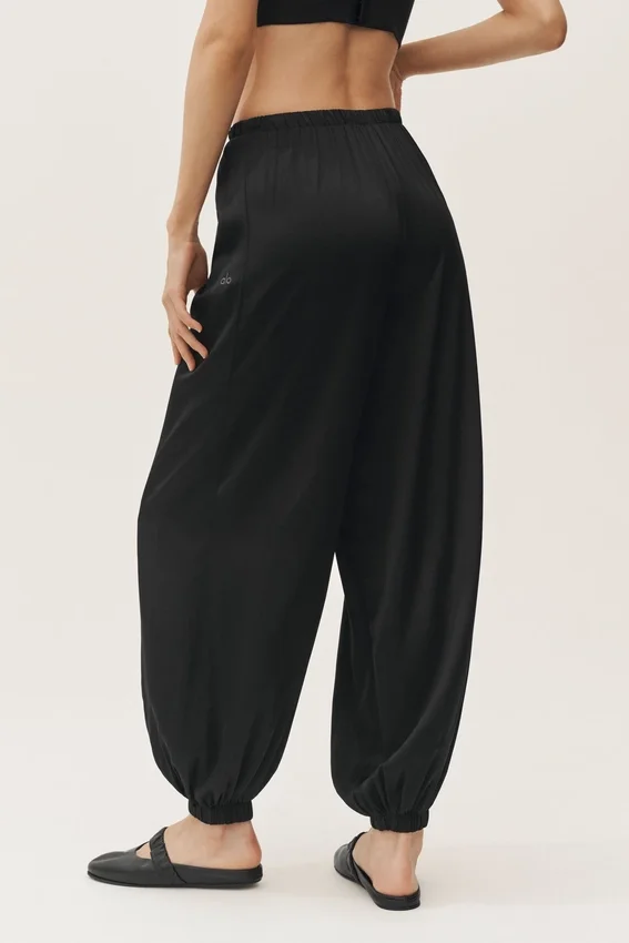 High-Waist Radiance pant en mélange de soie – Noir
