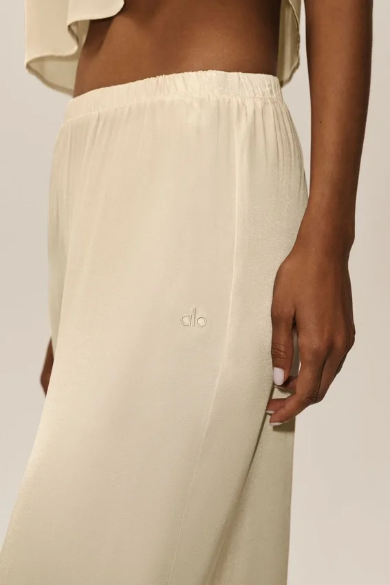 High-Waist Radiance Pantalon en mélange de soie – Beige sable