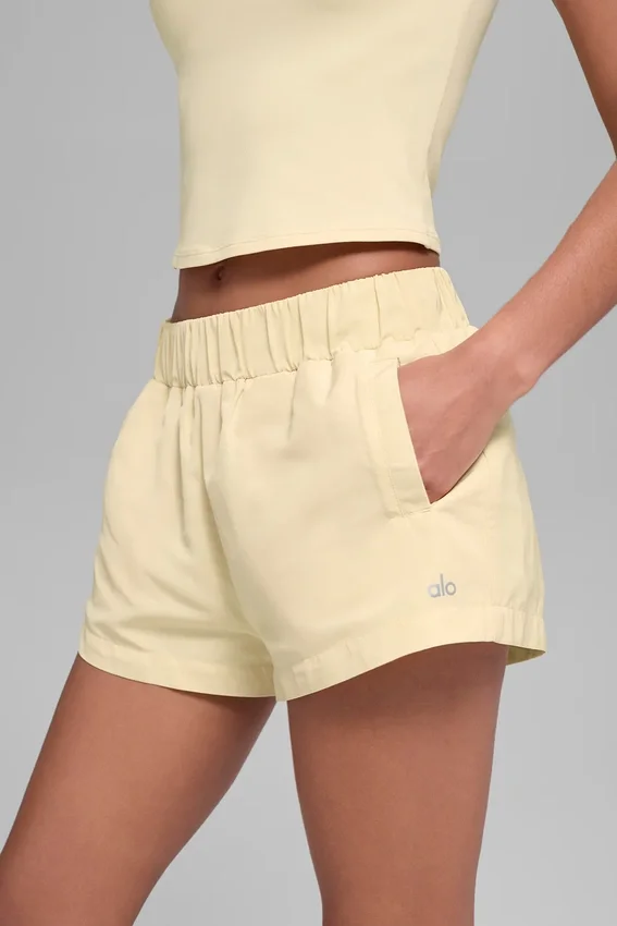 High-Waist Socialite Shorts - Jaune Candlelight