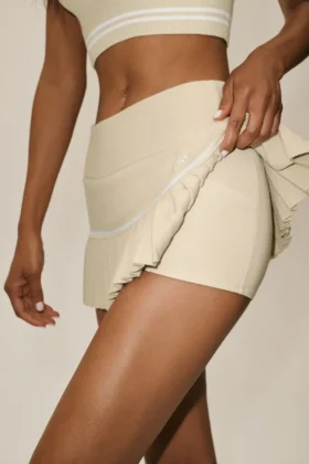 Jupe de tennis « My Serve » en coton et cachemire High-Waist – Beige sable/Blanc