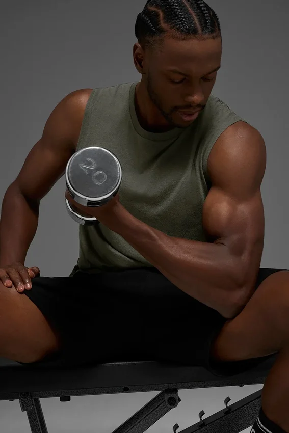 Le débardeur Triumph Muscle – Vert furtif