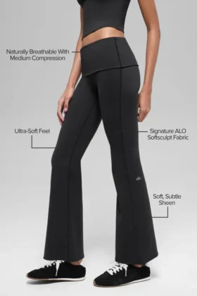 Legging évasé 7/8 à ourlet rabattu Alo Softsculpt – Noir
