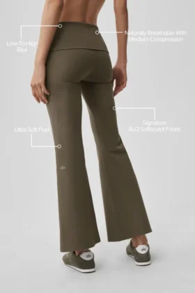 Legging évasé 7/8 à ourlet rabattu Alo Softsculpt – Olive Tree