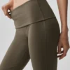 Legging évasé 7/8 à ourlet rabattu Alo Softsculpt - Olive Tree