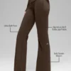Legging évasé à ourlet rabattu Alo Softsculpt - Espresso