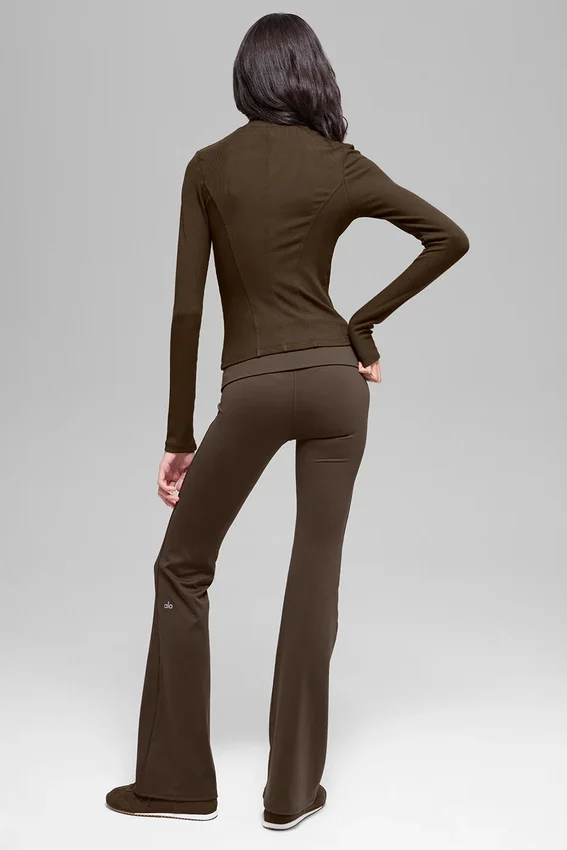 Legging évasé à ourlet rabattu Alo Softsculpt - Espresso
