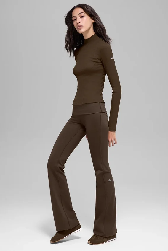 Legging évasé à ourlet rabattu Alo Softsculpt - Espresso