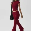 Legging évasé à revers Alo Softsculpt – Rouge Summer Romance