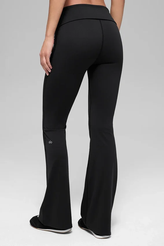 Legging évasé à taille rabattable Alo Softsculpt – Noir