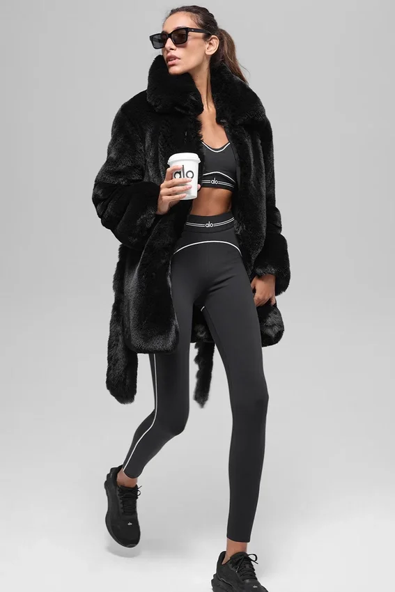 Manteau Starstruck en fausse fourrure - Noir