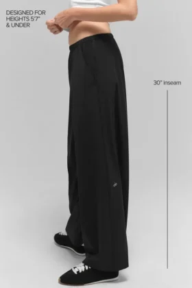Pantalon ample et aéré (coupe classique) – Noir
