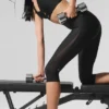 Pantalon capri High-Waist Airlift Mesh « Just Right » – Noir