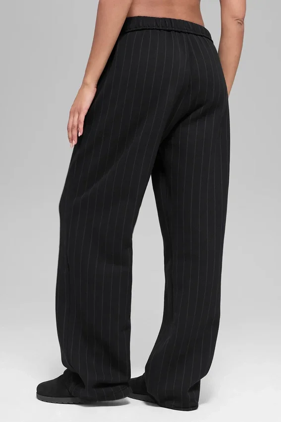 Pantalon de jogging à jambes droites à fines rayures - Noir à fines rayures