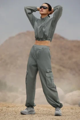 Pantalon de jogging Sheer Game Time à jambes larges - Gris lunaire