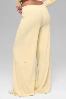 Pantalon droit Dreamlight à taille mi-haute – Jaune bougie